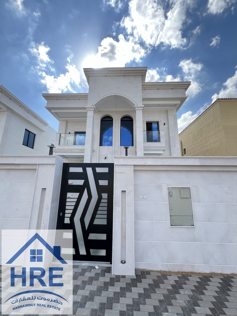 For sale, a classic villa in Ajman, Al Rawda 2 area, close to all services, and the second piece of