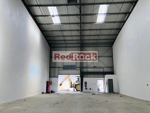 Brand New Warehouse With 10m Height In Al Quoz
