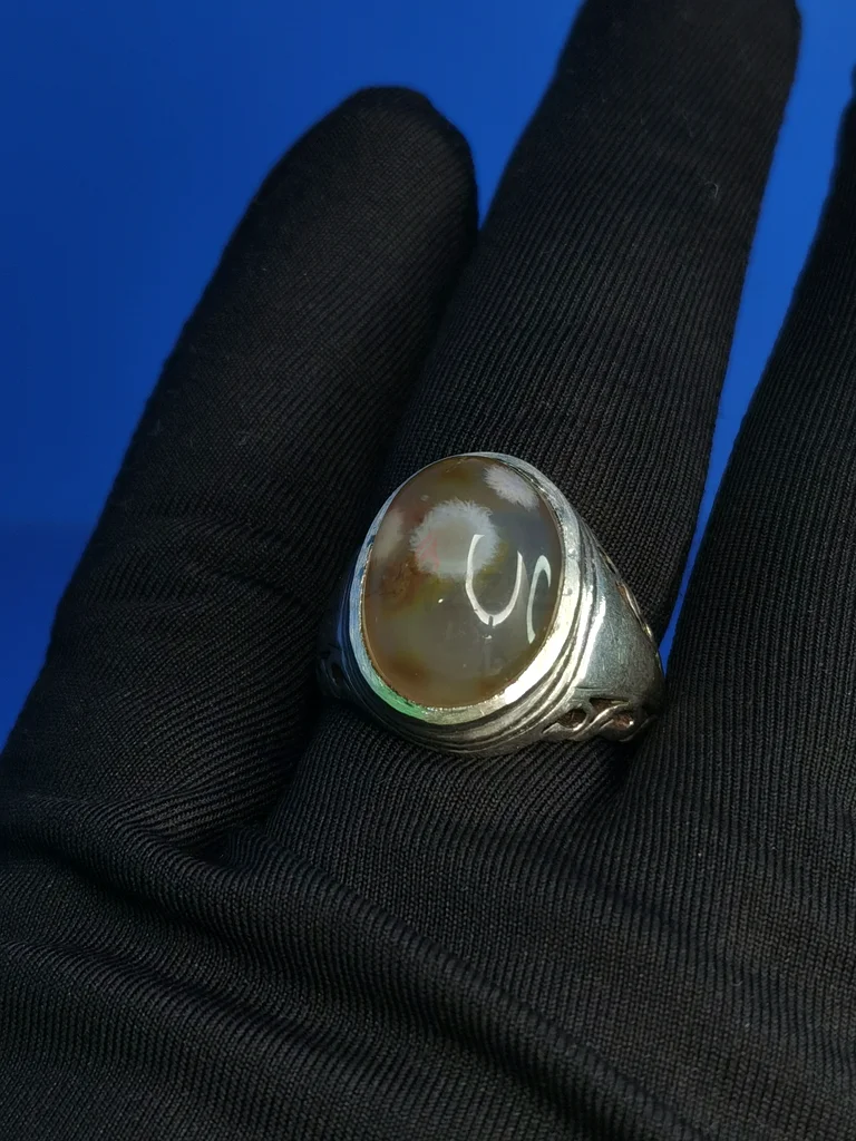 A ring with a Suleimani agate stone63173862796418113