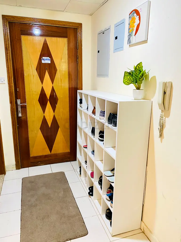 Apartment Indian Executive Affordable Bed Space Only 550/ Including