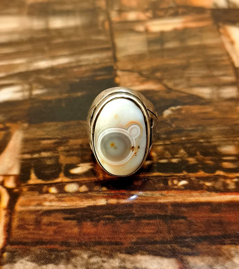 An old Carnelian Solomon ring63173862779139113