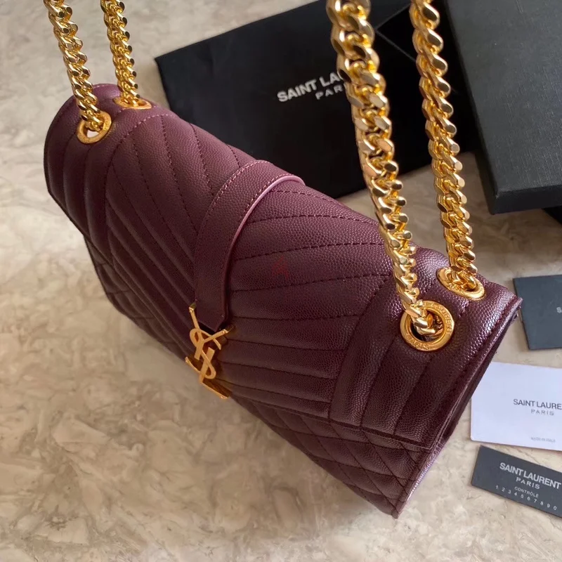 حقيبة سانت لوران ميديوم إEnvelope بجلود مخملية بوردو62935675116802111