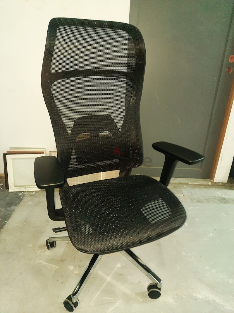 Staples professional series 1500tf store mesh back chair