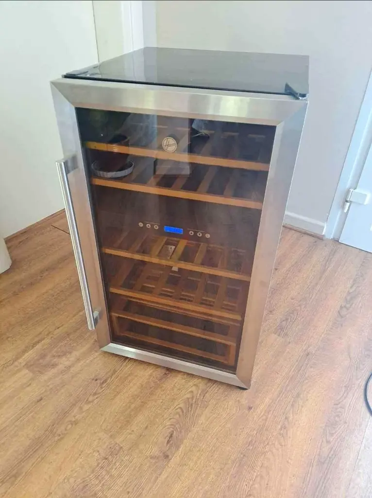Hoover 40 bottles dual zone temperature wine fridge