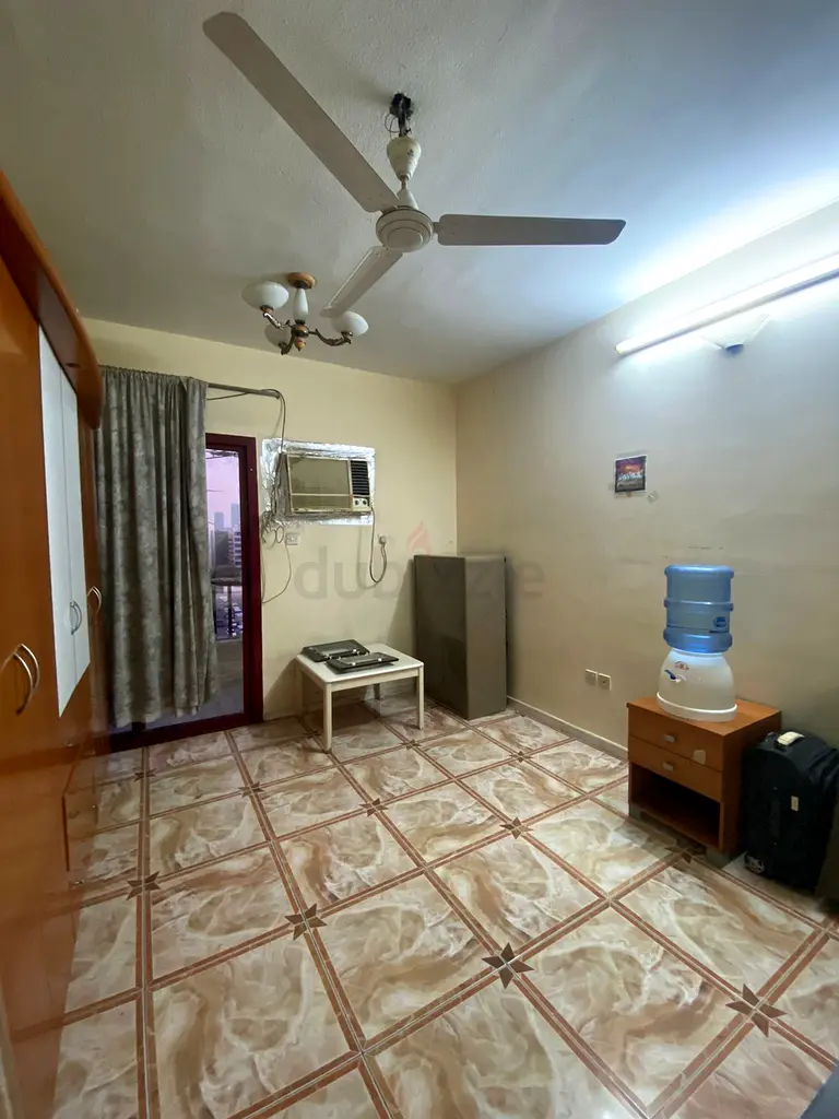 Apartment/Flat for Rent Furnished Room for rent in Bur Dubai for Male