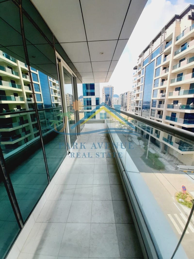 NO COMMISSION | AMAZING 2 BHK w/ Balcony | CABINETS and FULL FACILITIES