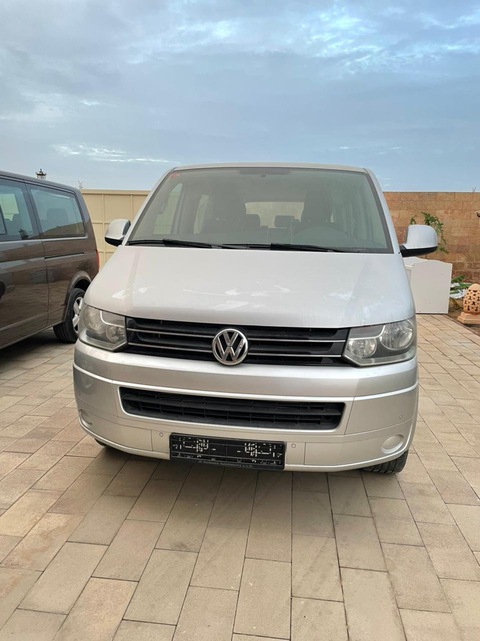 Used Volkswagen T5 Multivan AMAZING Volkswagen Multivan 2013 Model!! in  White Color! GCC Specs 2013 for sale in Dubai - 308068