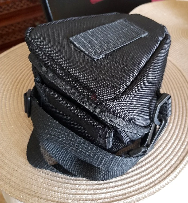 Used, small, black padded, camera case for medium size camera63233634331779112
