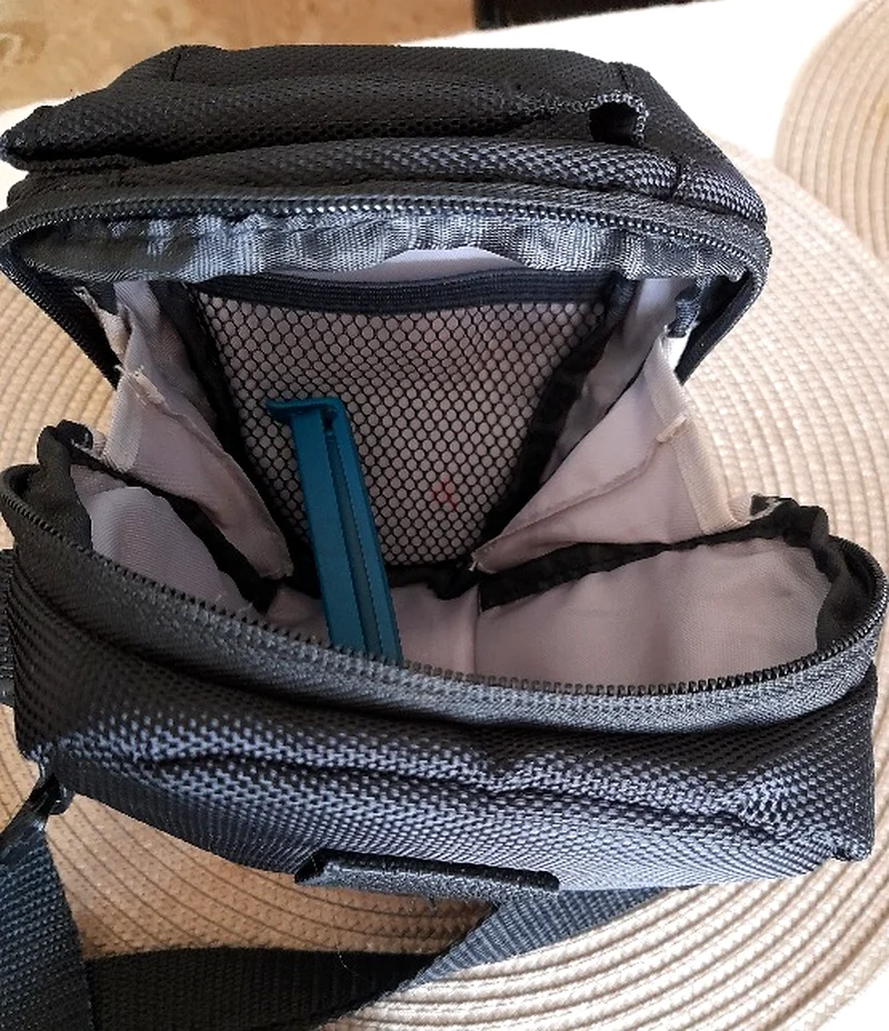 Used, small, black padded, camera case for medium size camera63233634331779113