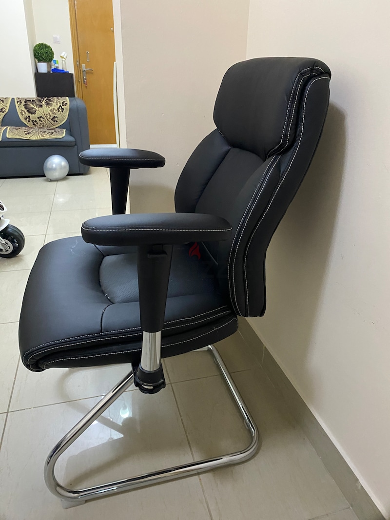 Office chairs store olx