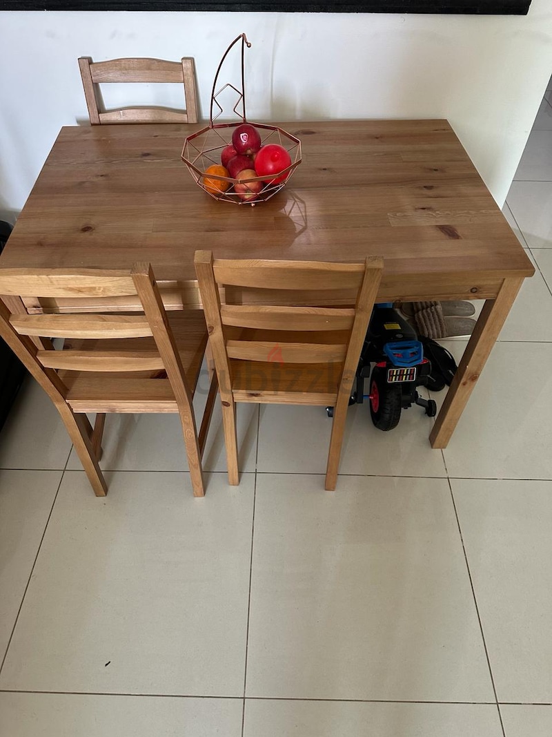 Jokkmokk table deals and 4 chairs