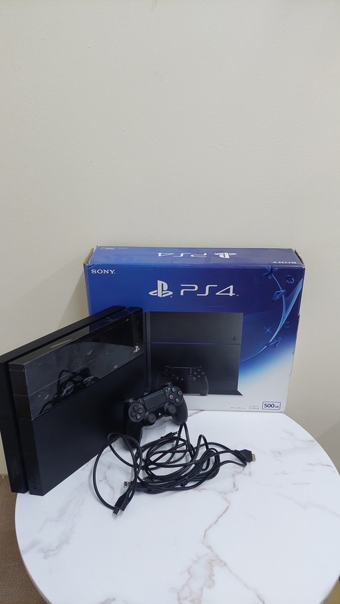 Refurbished PlayStation 4 - 500GB Fat Model UK