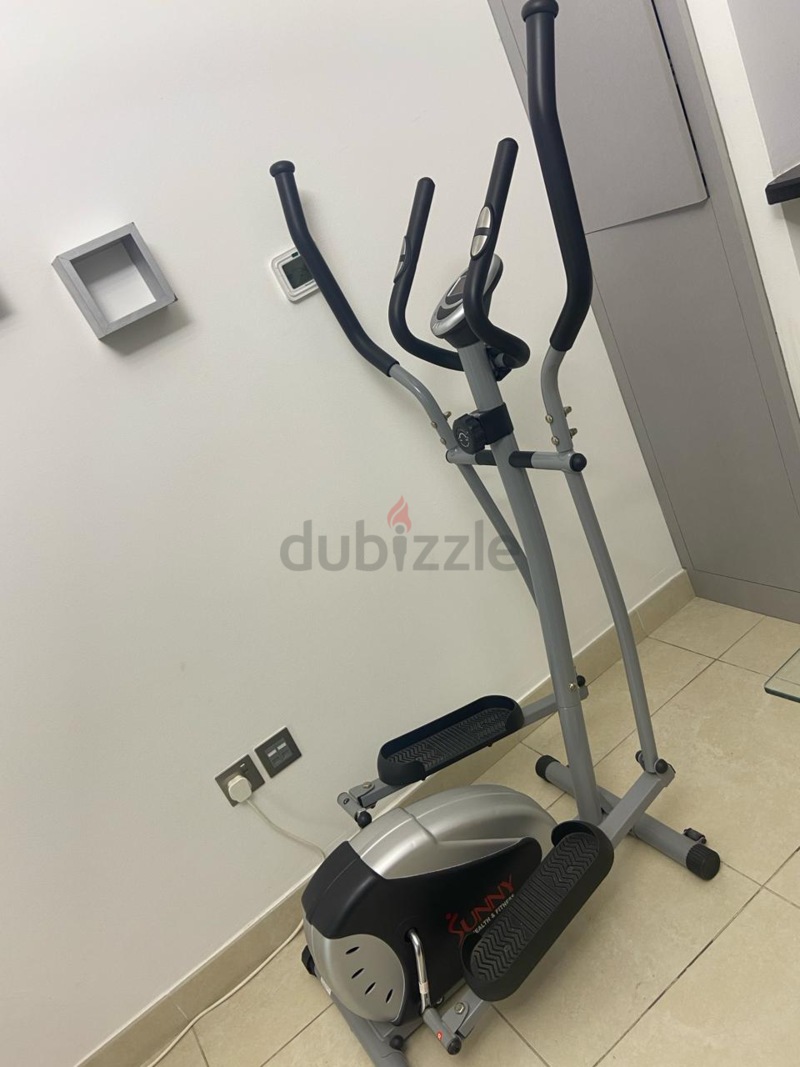 Sunny Health Fitness Legacy Total Body Cross Trainer Stepping