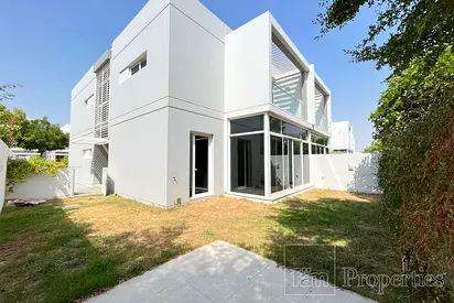 Well Maintained | 4 Beds Semi Detached | Vacant