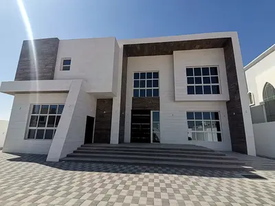 New Villa For Rent With Super Deluxe Finishing ,, First User New Brand ,, Prime Location In Madinat