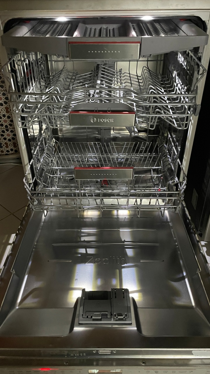 Bosch Serie 8 Bosch dishwasher made in Germany dubizzle