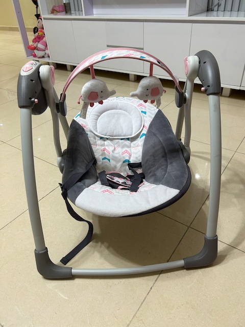 Baby swing deals babyshop