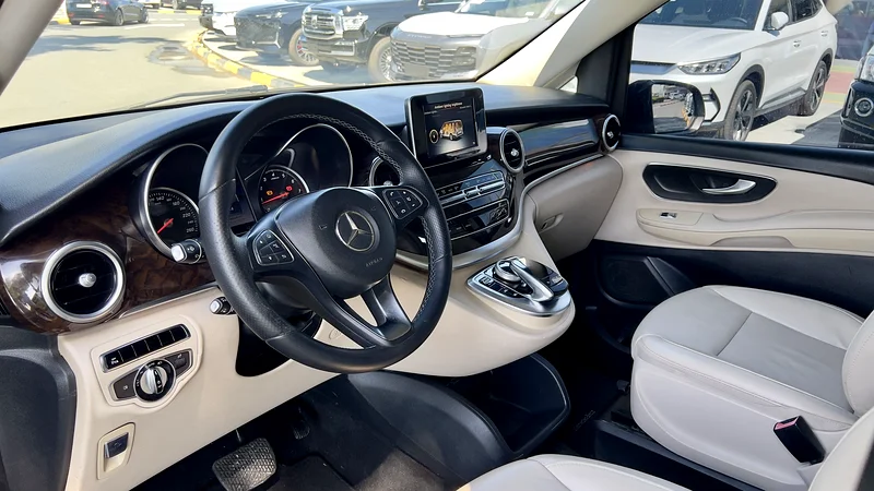 مرسيدس بنز v25063165226989313114