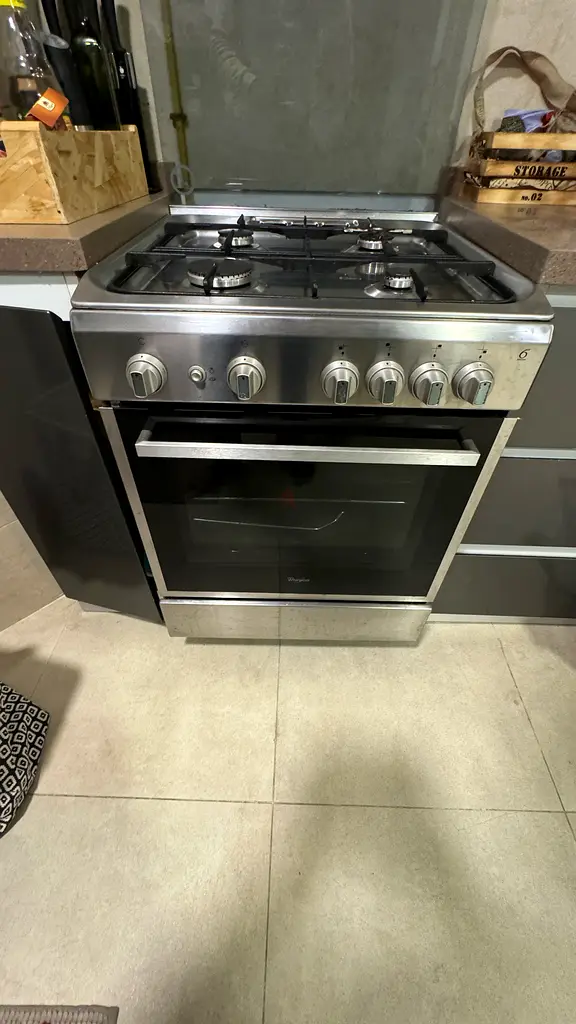 Whirlpool gas freestanding cooker 60cm ACMK 6110/IX/1 4 Burner FREE