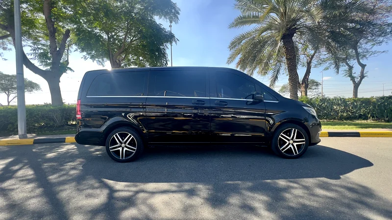 مرسيدس بنز v25063165226989313112