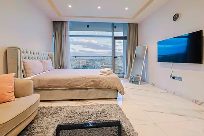 Luxury Studio | Furnished | 1-4 Cheques