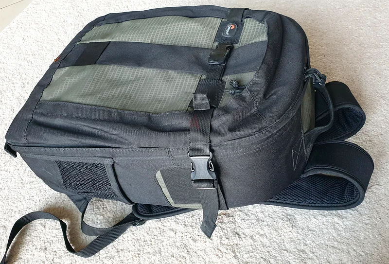 Lowepro Pro Runner 300 AW63234131850754112