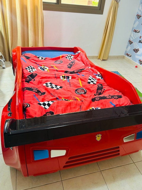 Dubizzle kids store bed