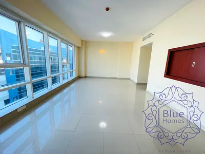 Well Maintained/big Size/seprate Dinnig Area/tv Lounge/