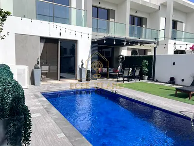 Mesmerising Unit| Single Row| Prime Location