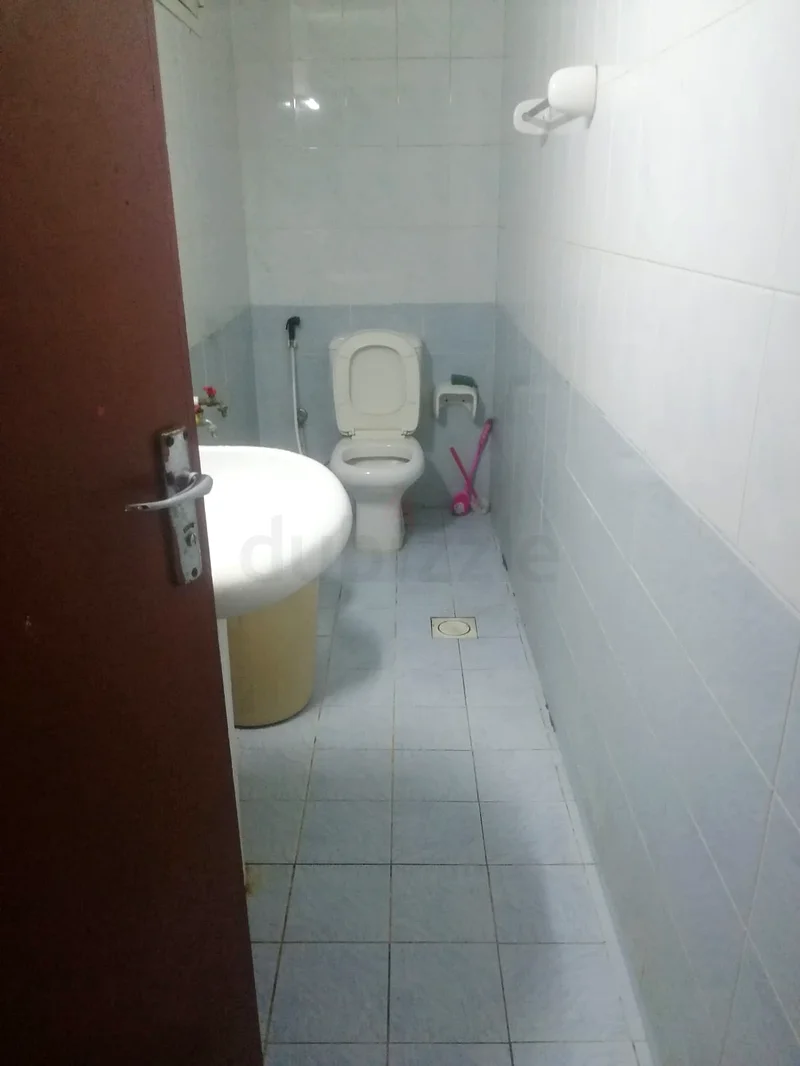 Apartment/Flat for Rent Bed space available for muslim bachelors in