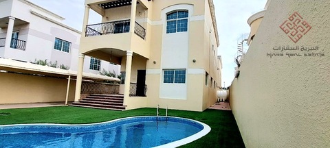 Spacious 4 Bedroom Villa With Private Swimming Pool Available At Prime Location
