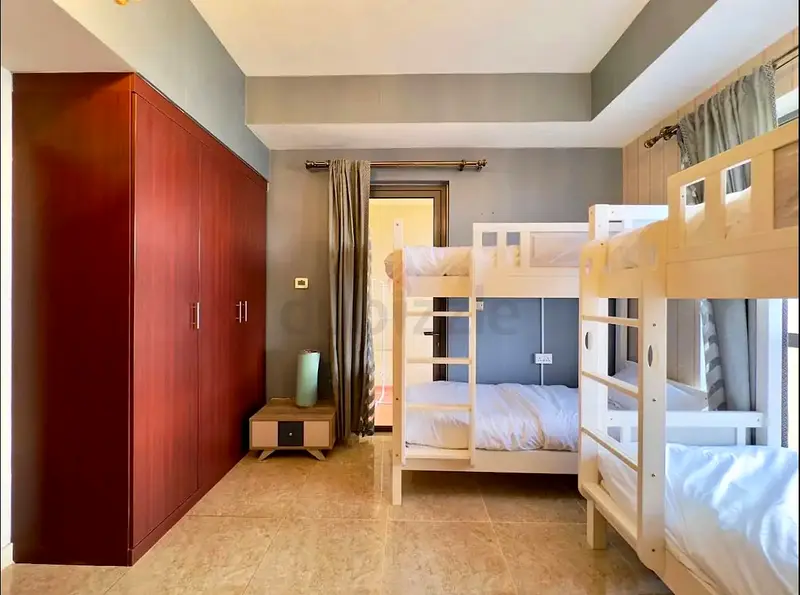 Apartment DISCOUNT !! HOTEL BED SPACE Master Room Downtown