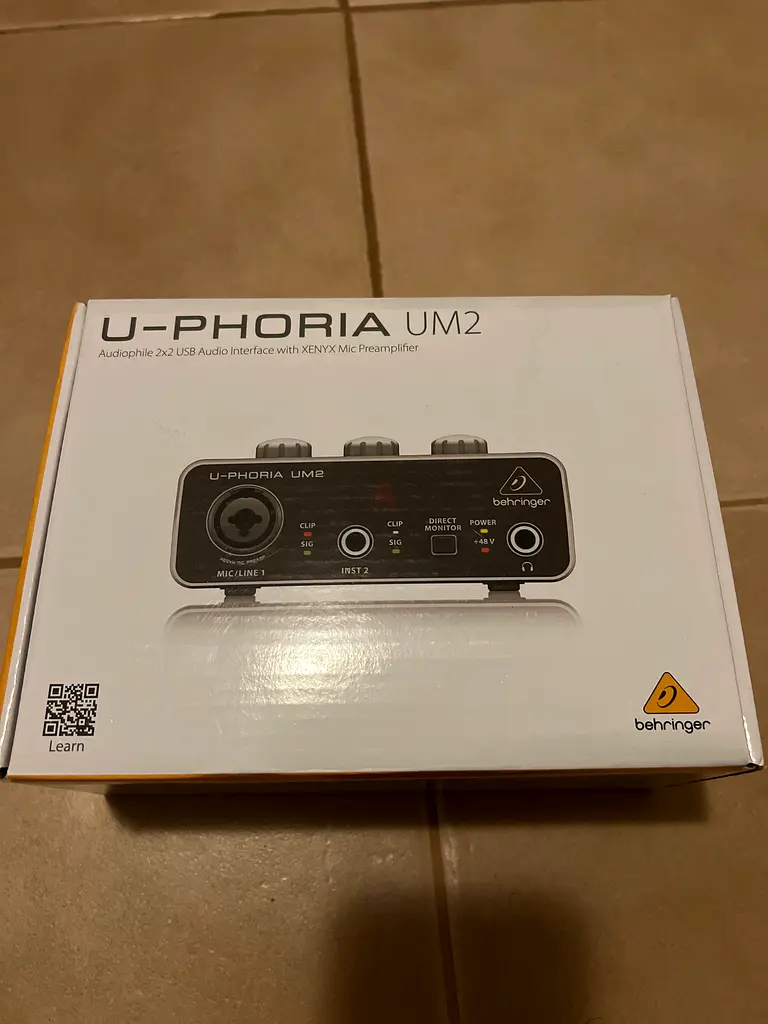 Behringer UPhoria UM2 Mixer