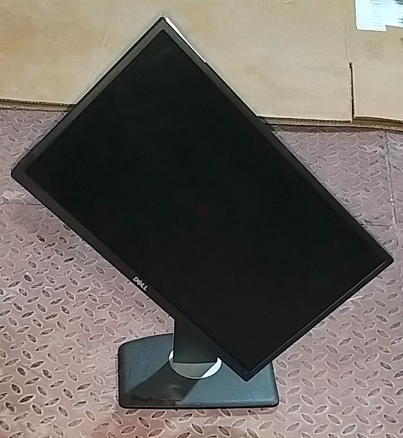 دِل 22 بوصة، إطارات ضيقة، شاشة IPS بدقة Full HD، مونيتور LED مع HDMI + حامل هيدروليكي، الموديل P2217H63196636725890111