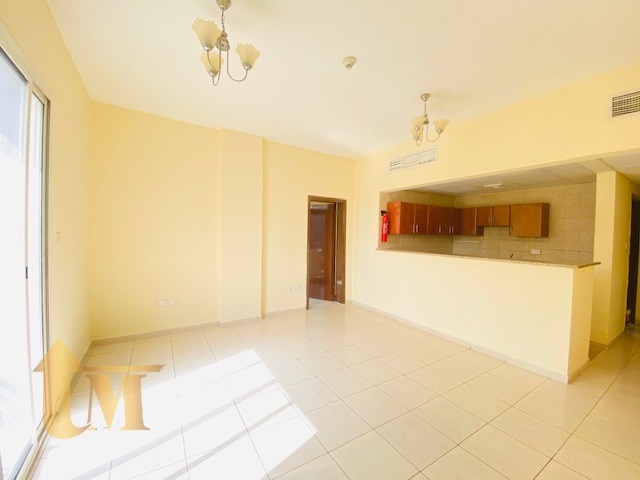 Specious 1 Bedroom For rent In Emirates Cluster