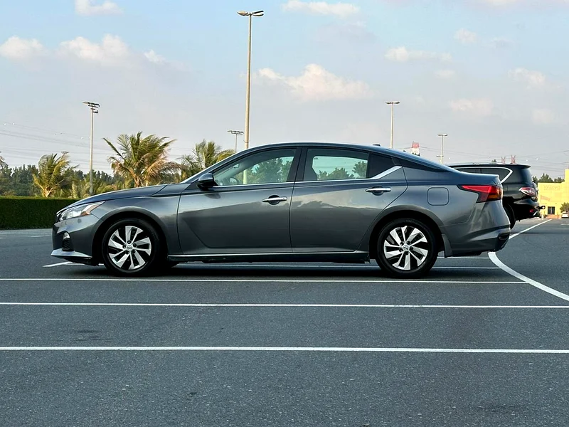 نيسان التيما (( 2020 )) وارد ، رقم 2 ، بحالة جيدة63227775877379112
