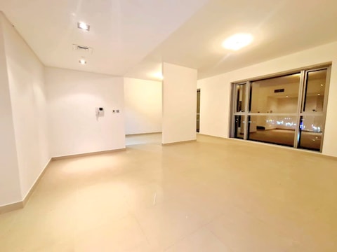 Huge Size One Master Bedroom Hall With Two Bathroom Pool Gym Basement Parking Apt At Danet Abu Dhab