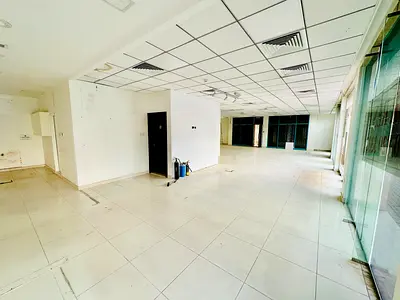 Showroom Space With Basement || Town Center