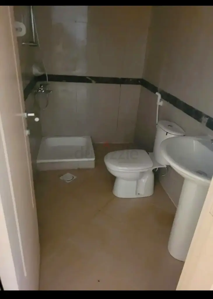 Apartment/Flat for Rent Partition Rooms Available For Monthly Rental