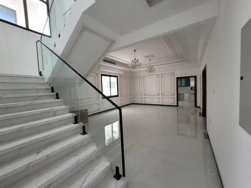 Villa/House: For sale, a luxury villa in Al Rawda 2, personalized ...