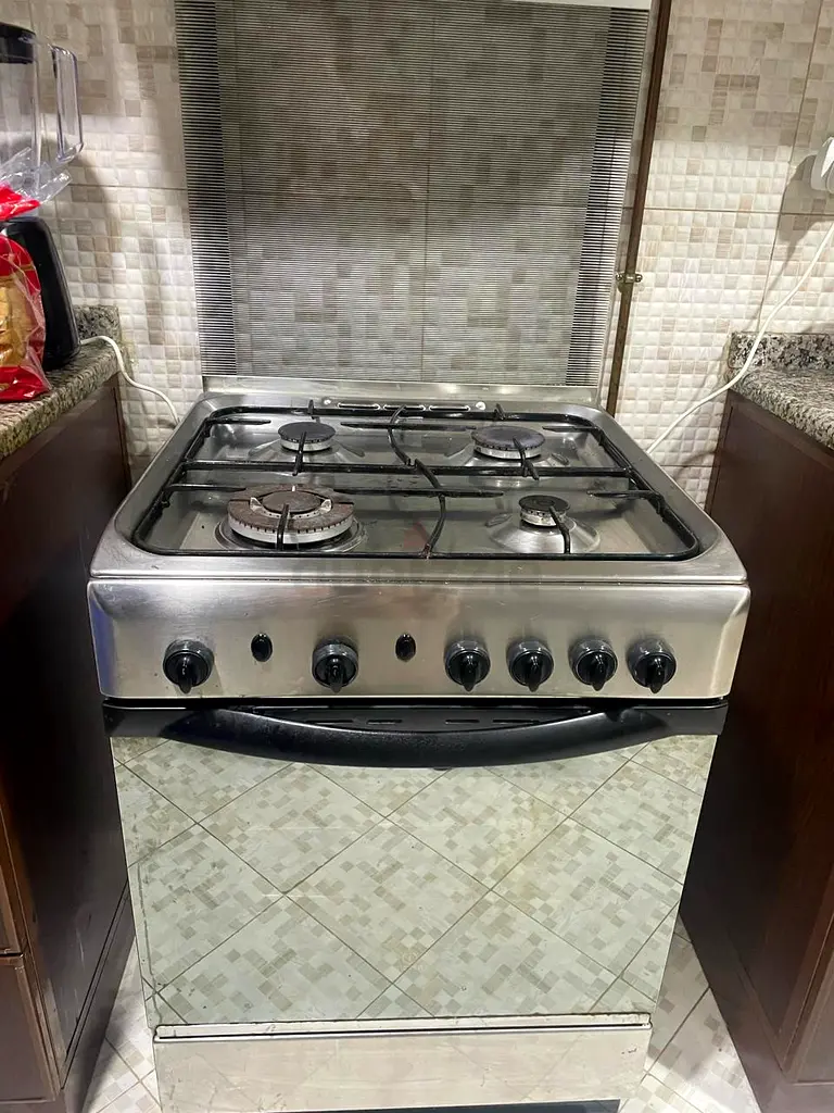 Indesit Cooking Range 4 Burner