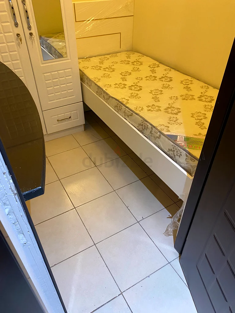 Apartment بارتشن partition available in Discovery very near to GARDENS