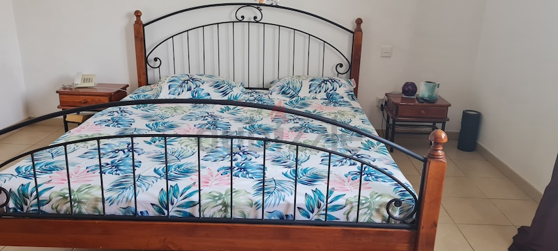 King size online wrought iron bed