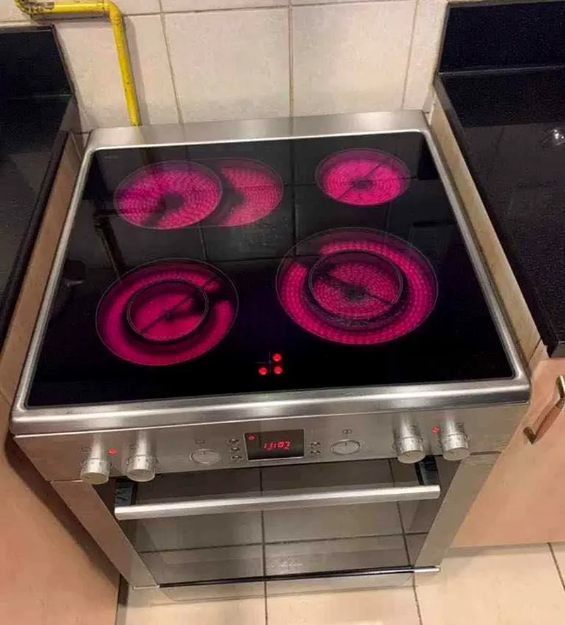 Bosch digital electric cooking range