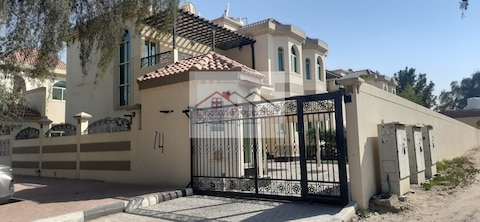 Quality 3 Bedroom Villa For Rent In Rashidiya...!!