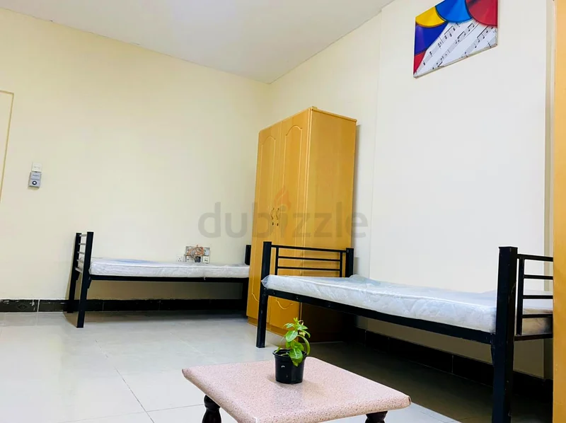Apartment Bed space available for executive bachelor abushagara sharjah Sharjah