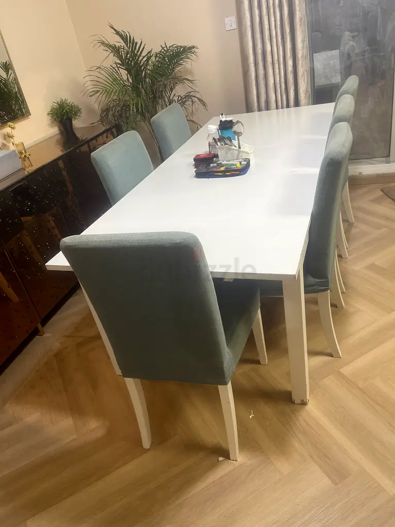 Dining table set