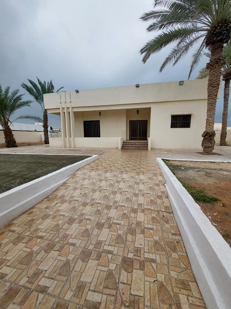 4 BHK Villa for rent in Al Qadisiya main road