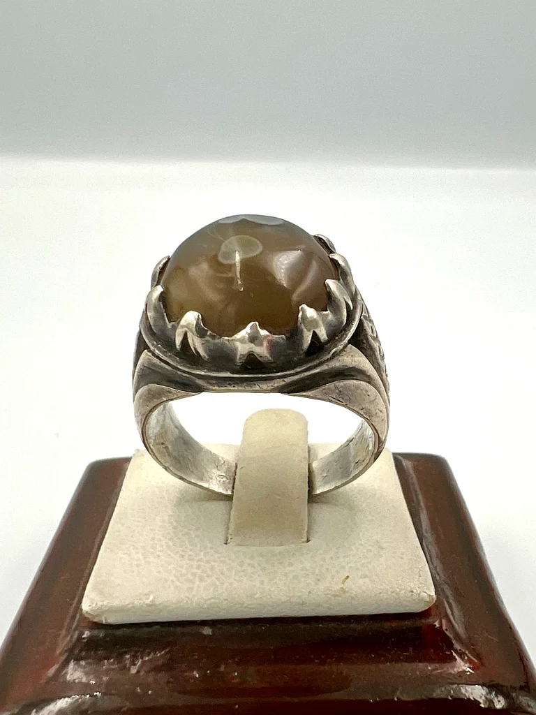An old Agate stone ring63231693841155114