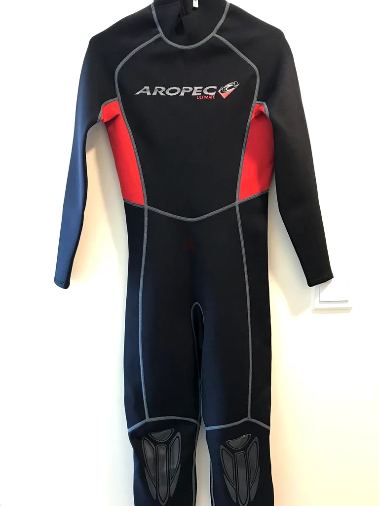 AROPEC WET DIVING SUIT XS SIZE AND TUSA DIVE BOOT SIZE USA 6